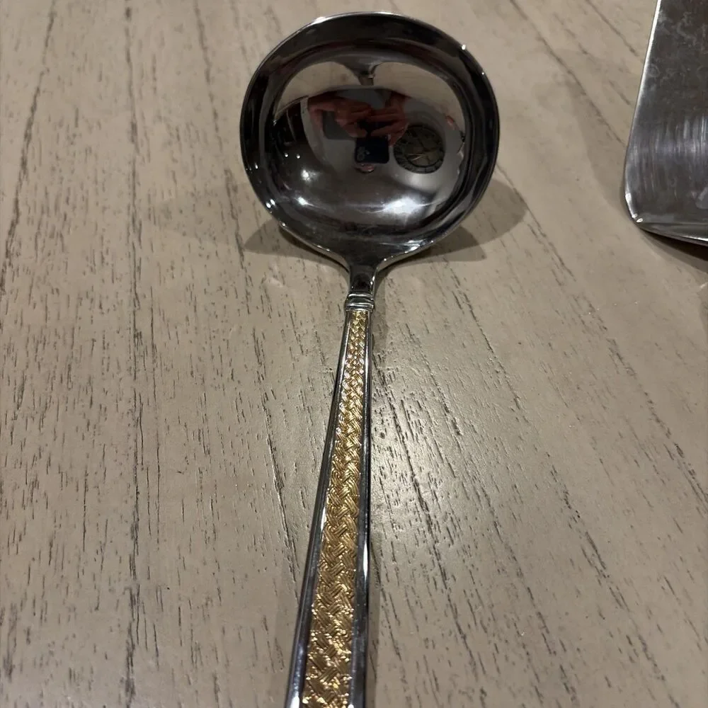 KELLS GOLD by Waterford Stainless 4 Piece M/M Set - made In Korea - Picture 2 of 6
